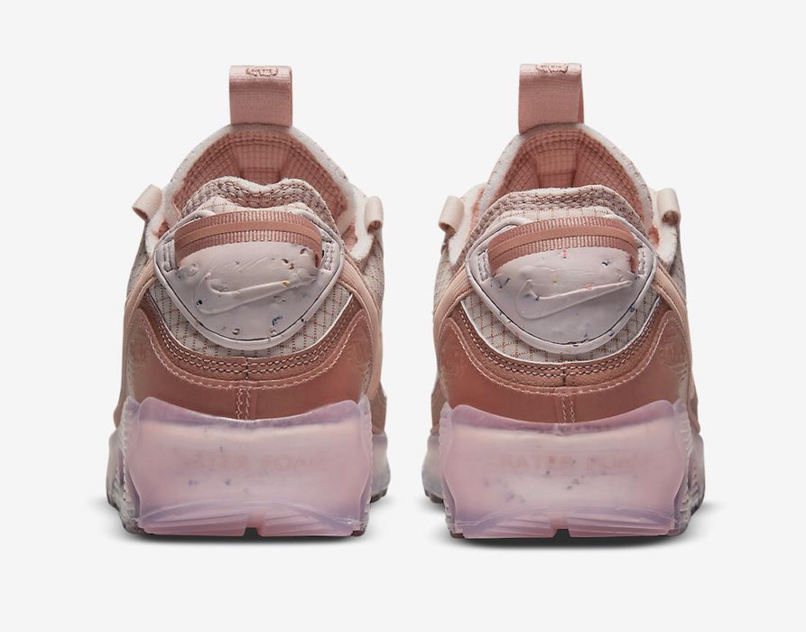 Adidasi ghete Nike air max 90 terrascape marimea  38.5 noi in cutie
