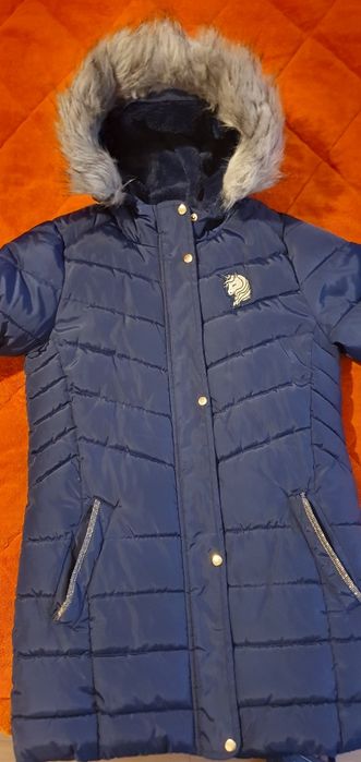 Geaca iarna Fetita 9-10 ani super eleganta si călduroasă ca noua