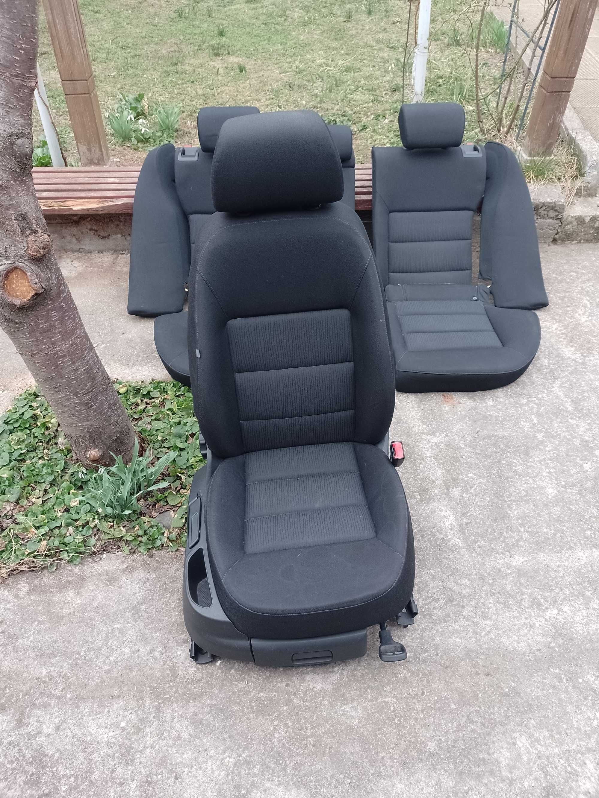 Седалки Шкода Октавия 2 гр. Шумен Център • OLX.bg