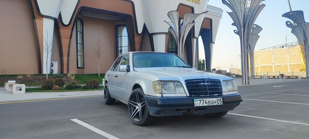 Продается Мерседес 124