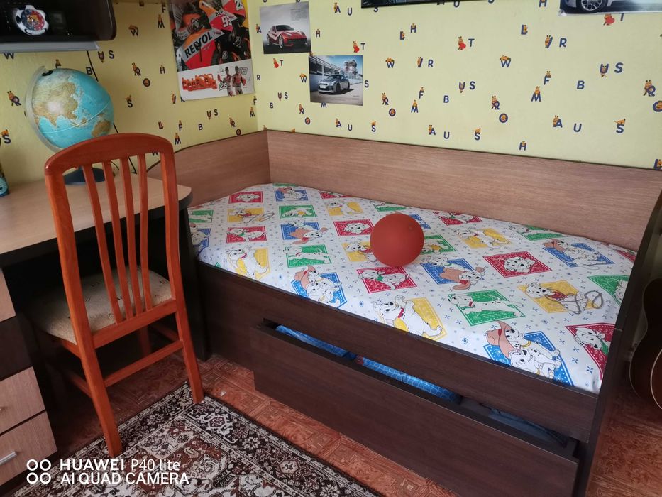 Комплект мебели за детско-юношеска стая