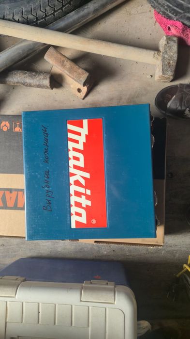 Электроножницы Makita JN3200