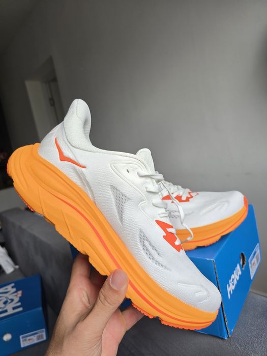 Hoka Clifton 10 marimea 43 1/3 si 44 Noi