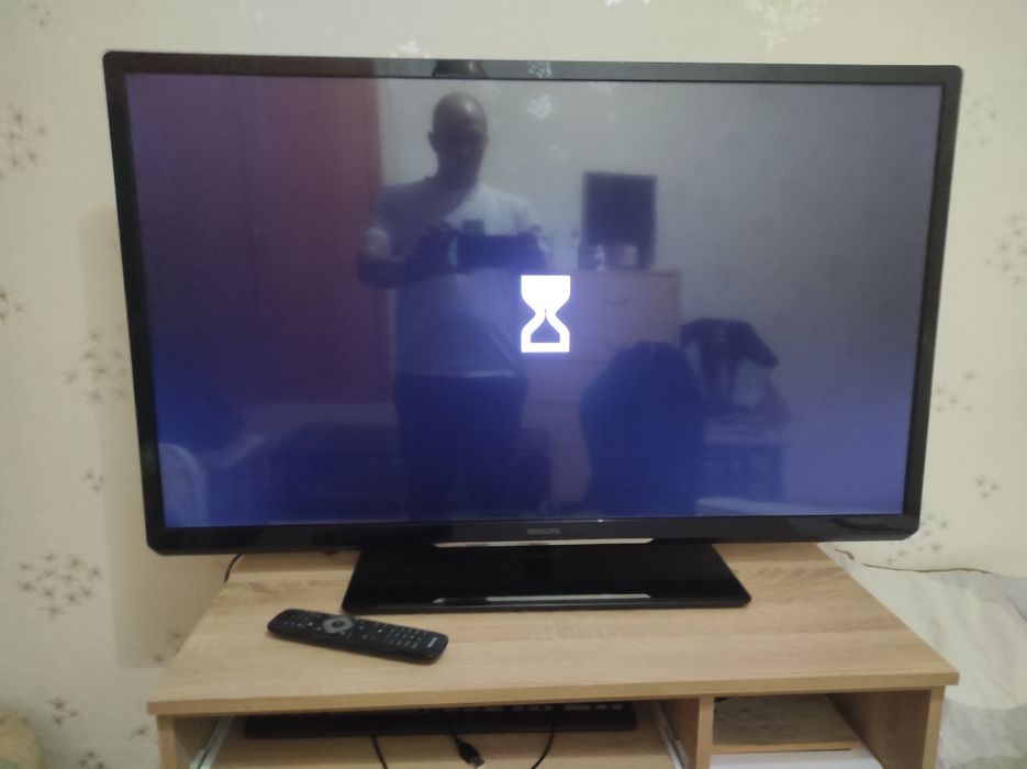 Лед Смарт телевизор Филипс 42PFL4307H/12