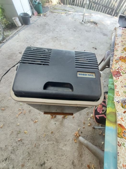 Lada frigorifica auto/casa Mobicool