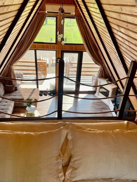 Casă A-Frame, casa sau afacere, 3 stele autorizată, teren 7000 mp