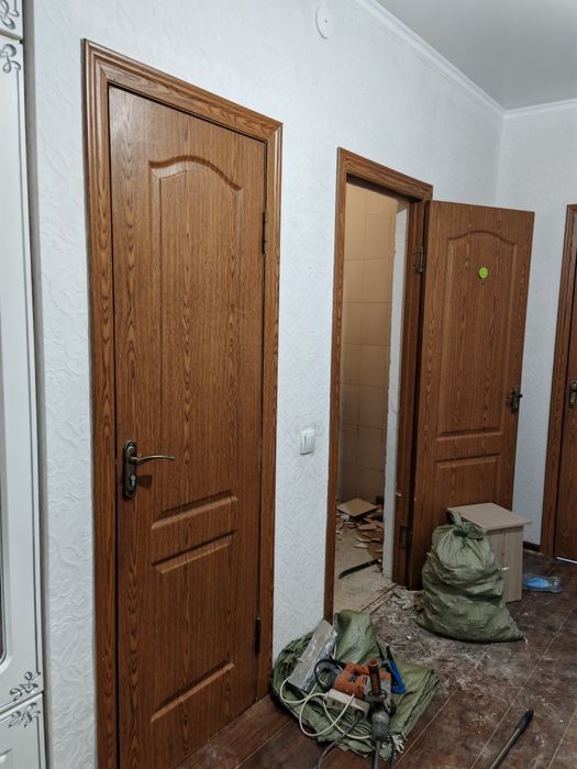 Меж комнатный двери