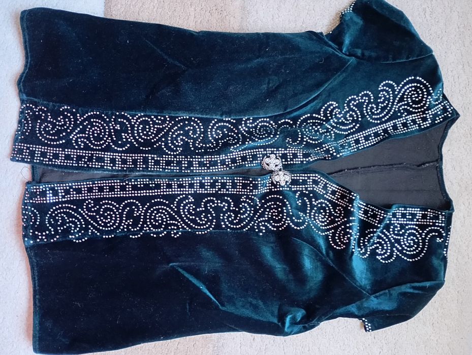 Продам   жилетки