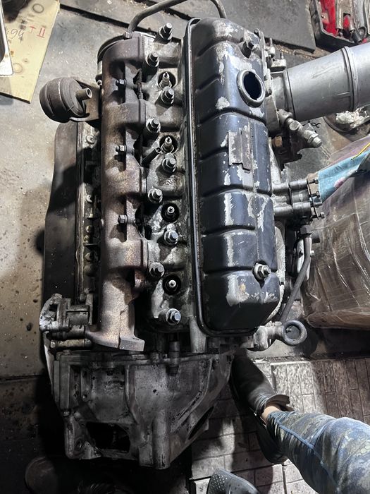 Продаю двс газ 53