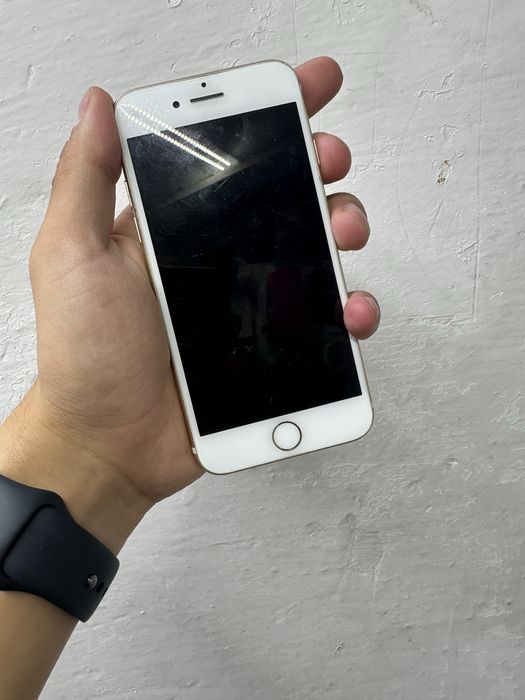 Продам iPhone 7 16G