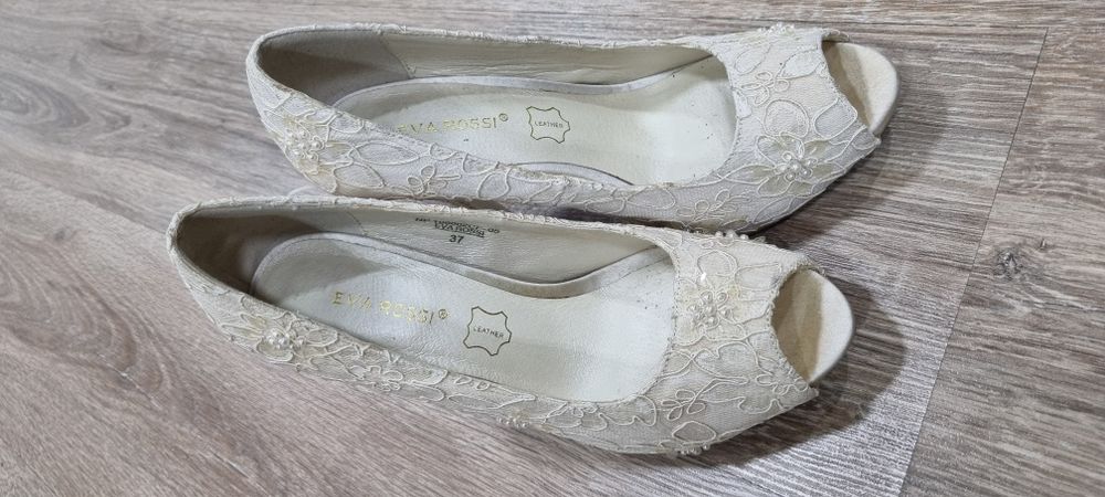 Свадебные туфли.