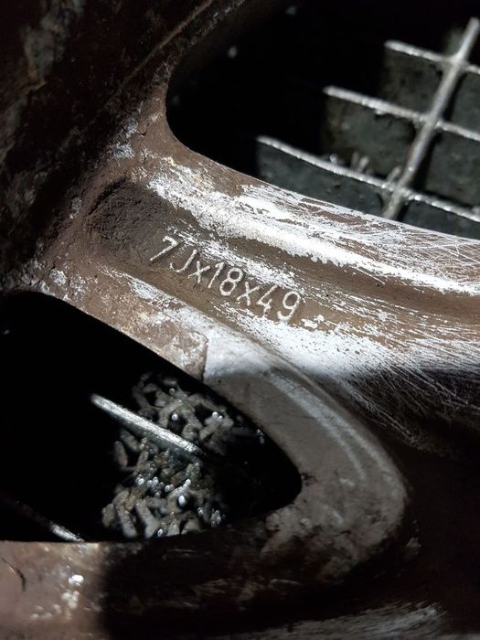 Jante aliaj Volvo XC90 2002 - 2006 (792) R18 7JX18X49 5*108