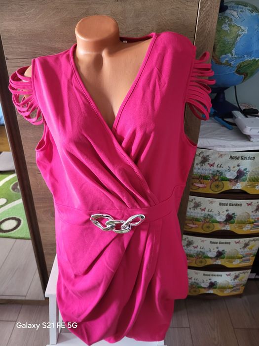 Vând Rochiță Dama