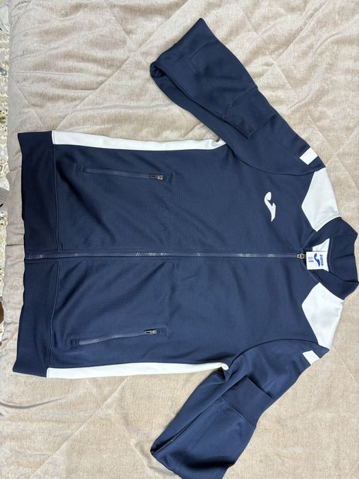 продаю свитер joma оригинал