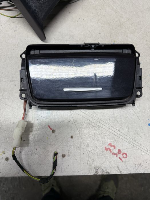 Scrumiera bmw e90 e91 e92 e93