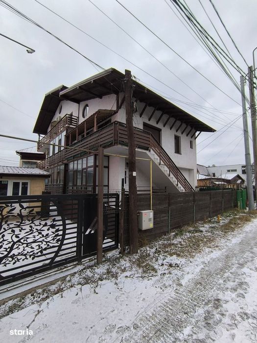 Spatiu comercial Bucium la strada, in intersectia cu str. Trei Fantani
