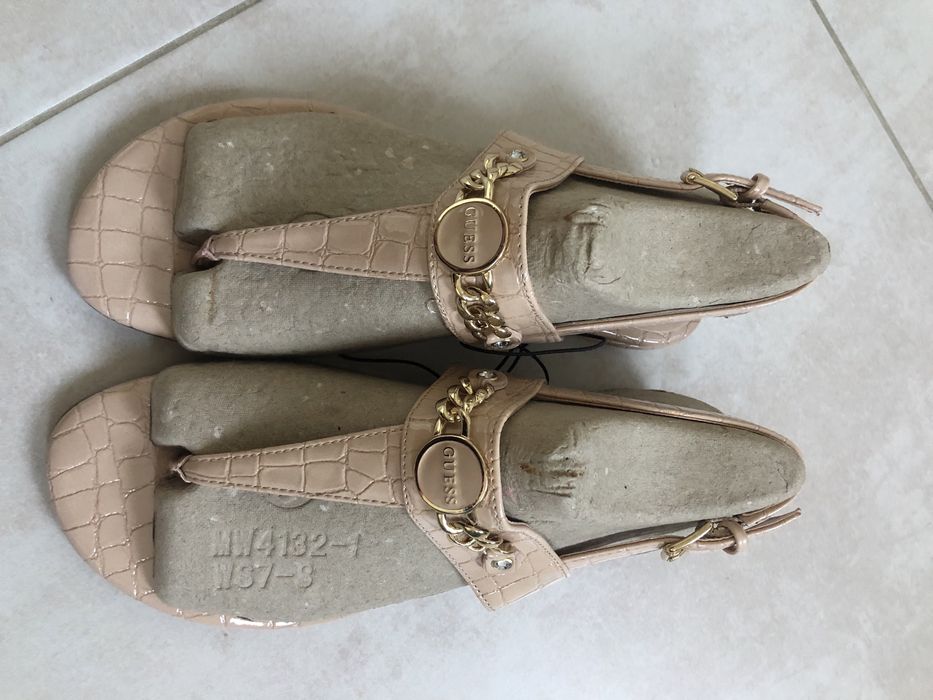 Дамски сандали Guess