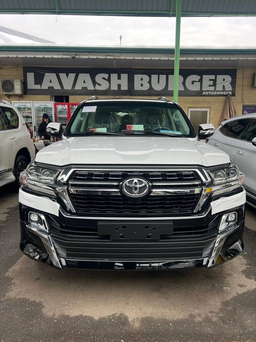 Toyota Land Cruiser 200