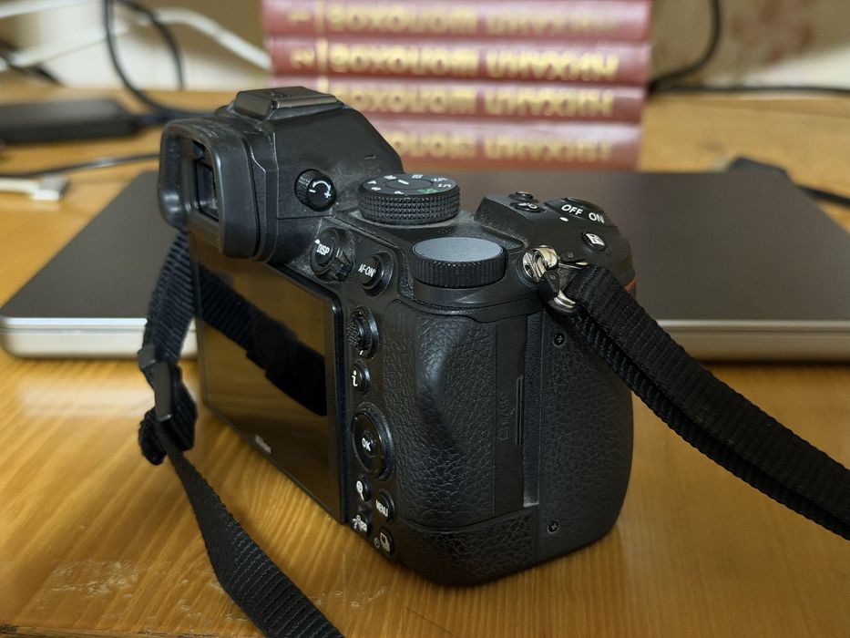 Фотоаппарат Nikon z5 body