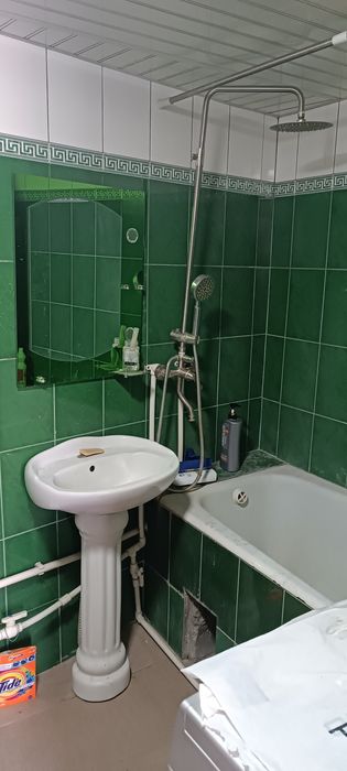 Уй сотилади 3 сотих 4 хона 22 мр калидор