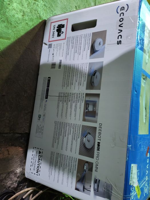 Robot aspirator Ecovacs Deebot
