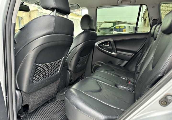 Продаю Toyta Rav4