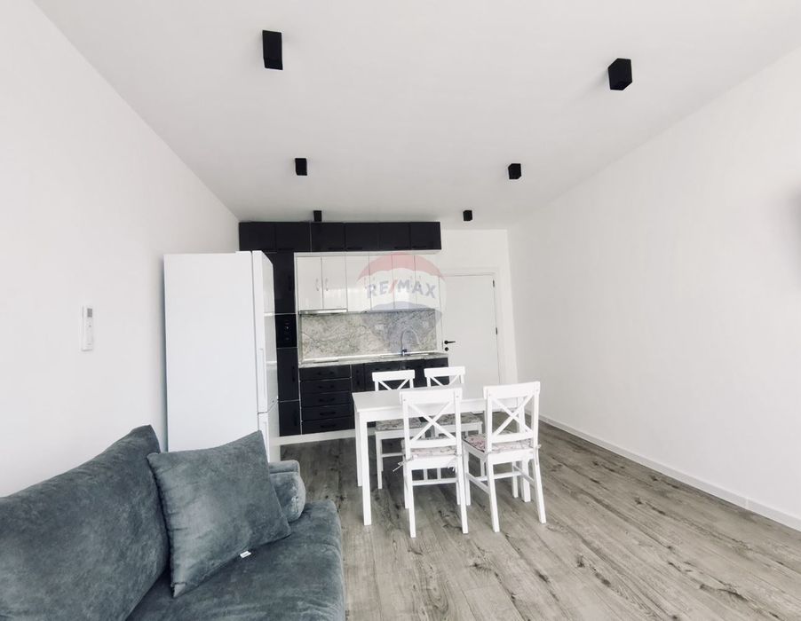 Дава се под наем Двустаен апартамент в Балчик - 55 кв.м за 460 € - Снимка #1