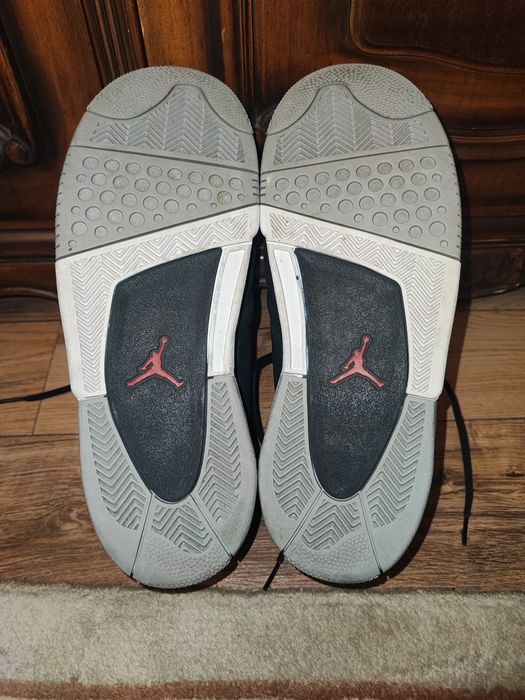 Nike Air Jordan 4 Retro