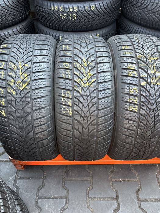 Anvelope Iarna 225/50/17 Dunlop SP Winter Sport 4D RFT 225 50 17 R17