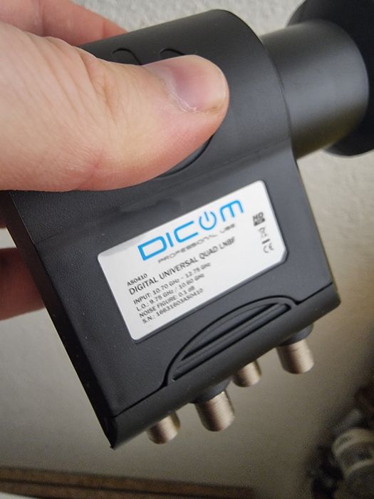 LNB DICOM cu 4 iesiri