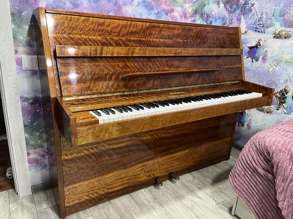 Фортепиано РИГА  (пианино)