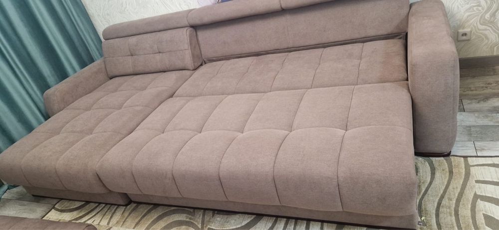 Продам шикарный угловой диван Камелот