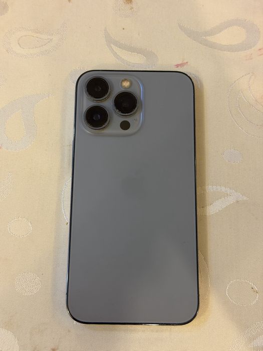 Iphone 13 pro sierra blue