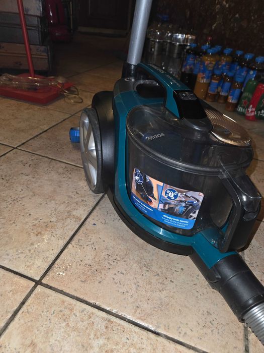 Прахосмукачка Phillips 7000 Series