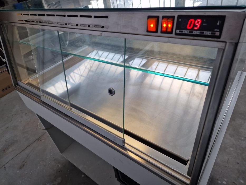 Хоризонтална плюсова хладилна витрина Kermax