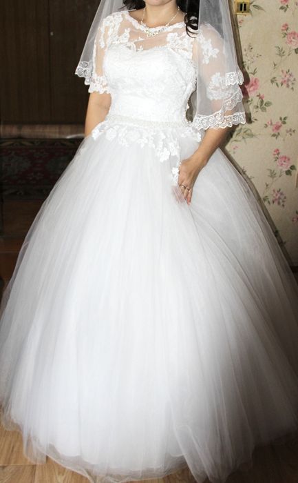 Продаю красивое свадебное платье