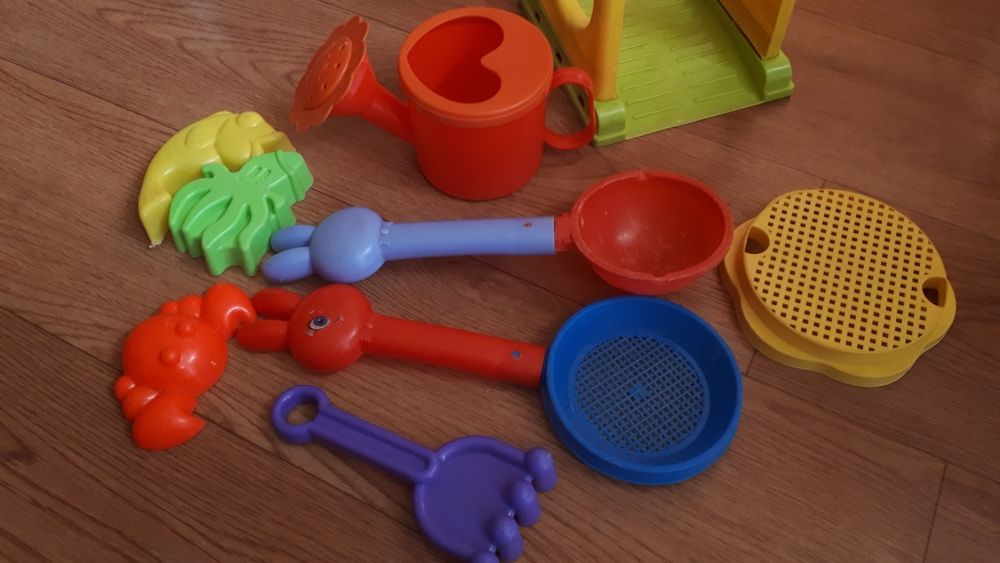 Игрушки для песочницы