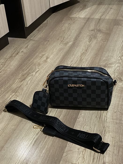 Дамски чанти на Louis Vuitton и Guess