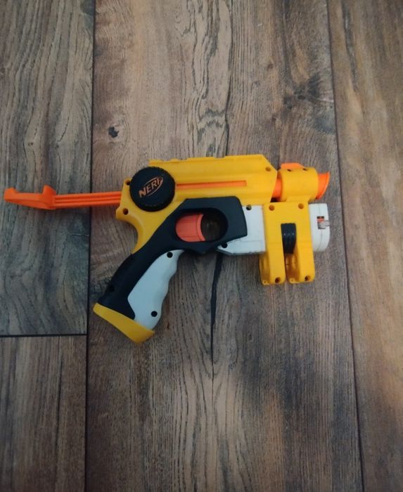 NERF пистолети с приставки