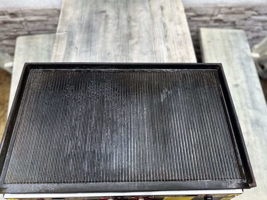 Оребрена газова скара