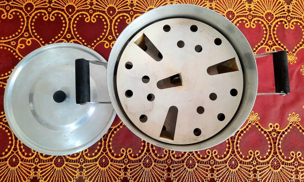 Кастрюля 4,5л. + Касканы 2 шт.