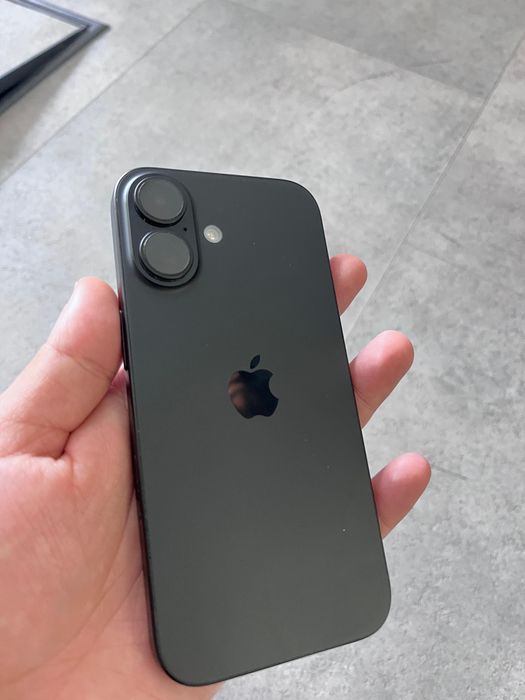 Айфон 16 в отличном состоянии