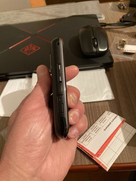 Продам телефон самсунг