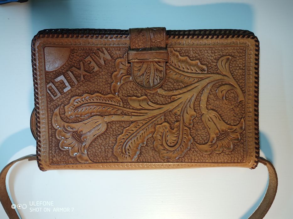 Кожена Ръчно Гравирана Дамска Чанта