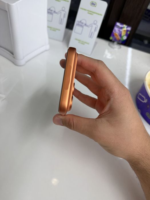 Iphone 17 pro max 100%
