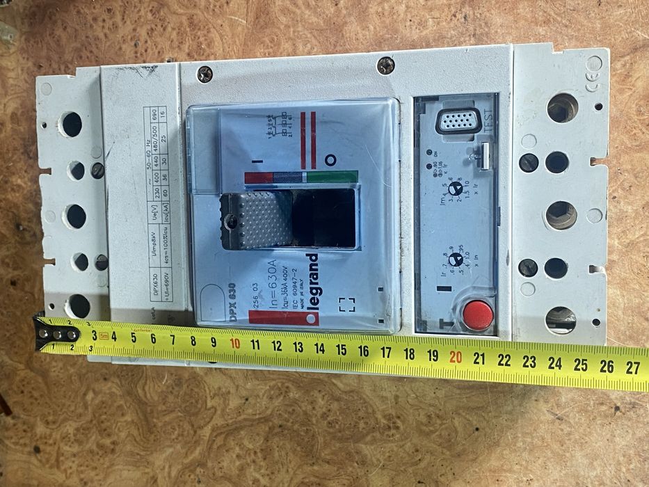 Выключатель Legrand