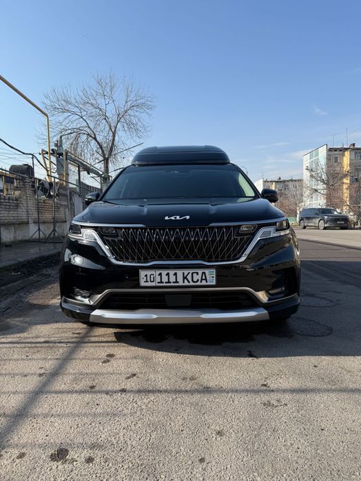 Kia Carnival Hi-limousine