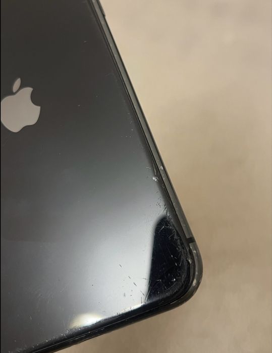 IPhone 11 за части