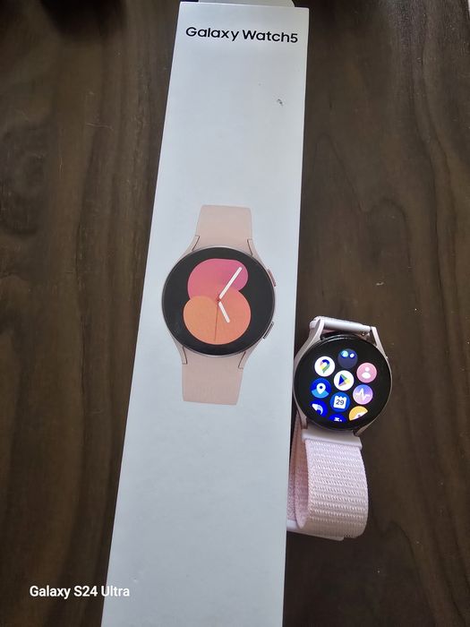 Samsung Watch 5 смарт часовник