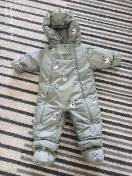 Продам детский комбинезон осень -зима